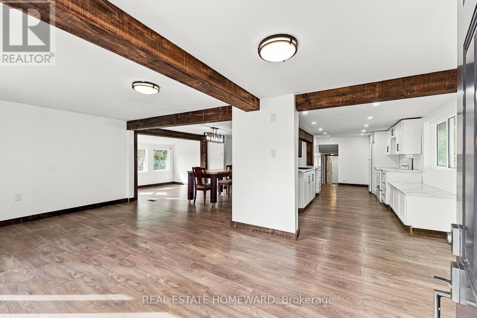 388 BLYTH PARK ROAD - 9