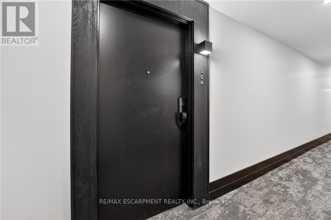 #304 461 GREEN ROAD - 2