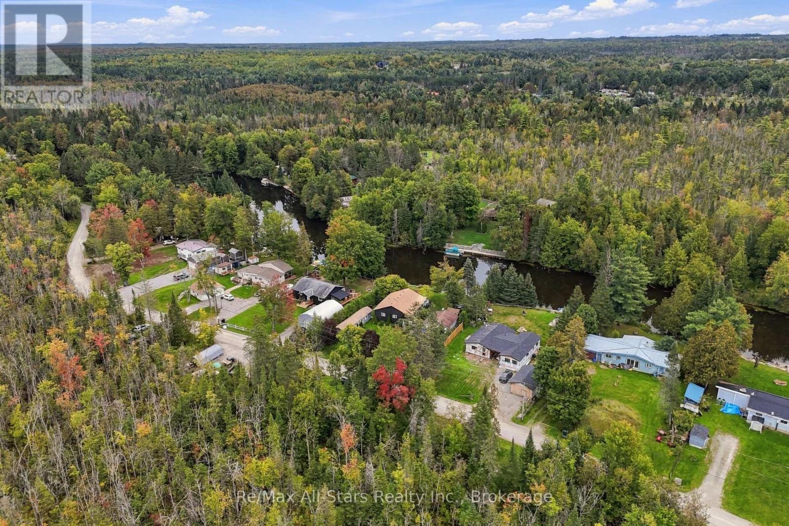 97 CEDARPLANK ROAD - 35