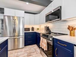 Recreation room - 207 Glencairn Road, Winnipeg, MB R2V4V3 Photo 9