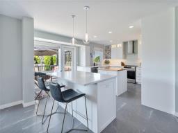 Breakfast - 91 Thorn Drive, Winnipeg, MB R2P2Z1 Photo 9