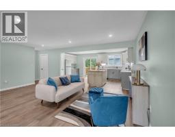 Living room - 4 Dowden Avenue, Brantford, ON N3T6N5 Photo 10