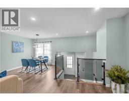 4pc Bathroom - 4 Dowden Avenue, Brantford, ON N3T6N5 Photo 7