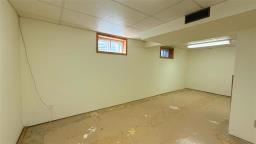 182 Oakdean Boulevard, Winnipeg, MB R3J3N9 Photo 12