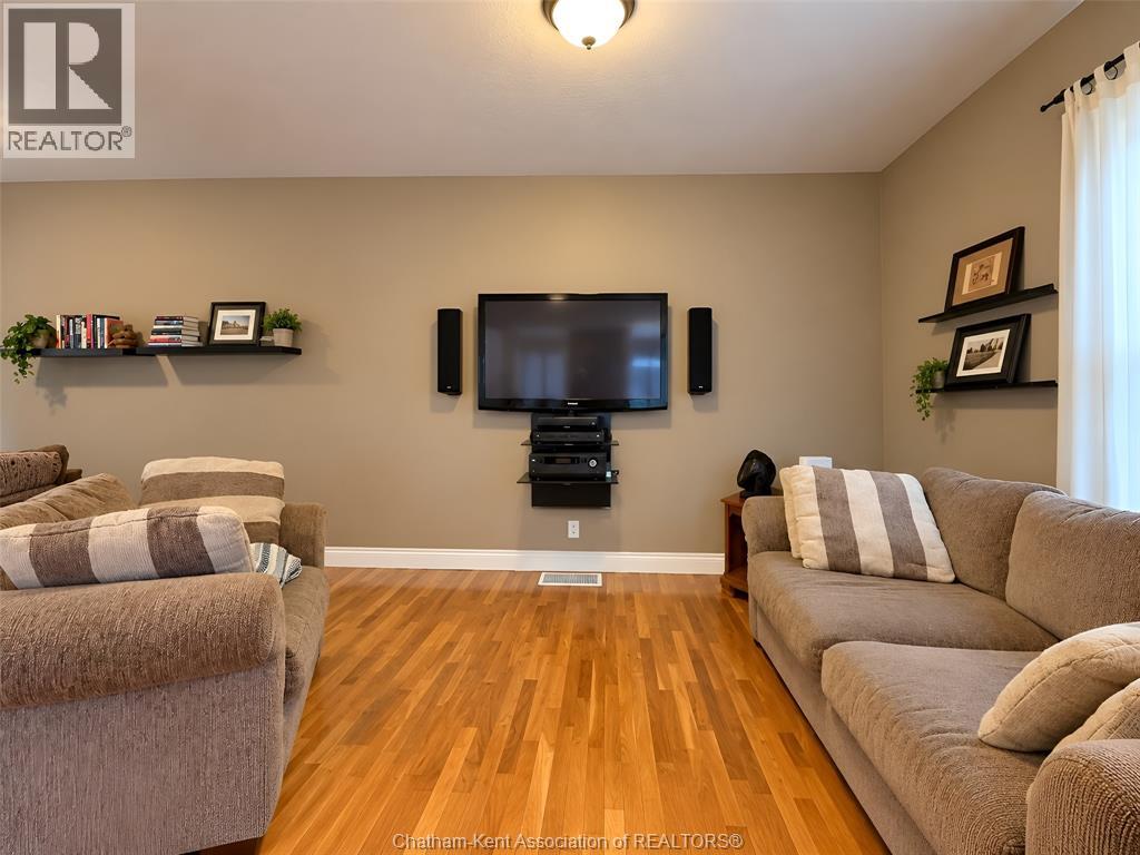 25139 St Clair STREET - 14
