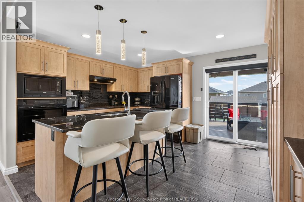399 POPLAR DRIVE - 10