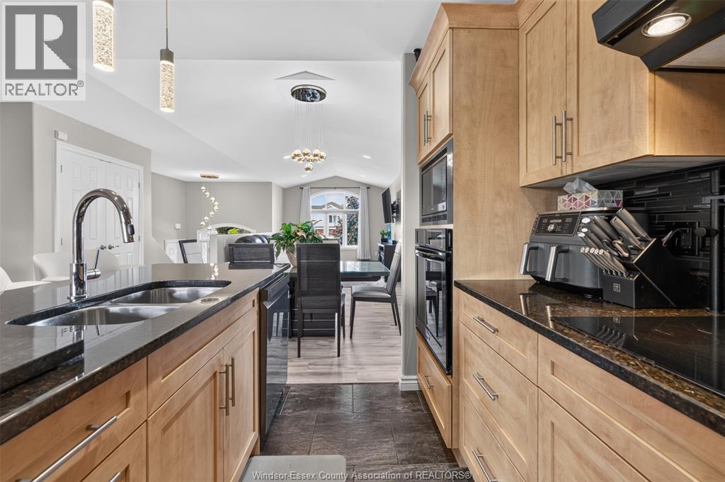 399 POPLAR DRIVE - 14