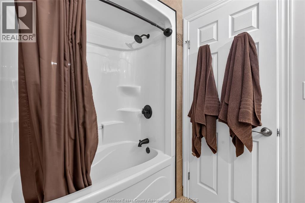 399 POPLAR DRIVE - Image 23