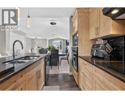 Kitchen - 399 Poplar Drive, Lakeshore, ON N8L0X7 Photo 14