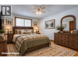 Bedroom - 9810 Asgard Road, Windsor, ON N8R1E2 Photo 9