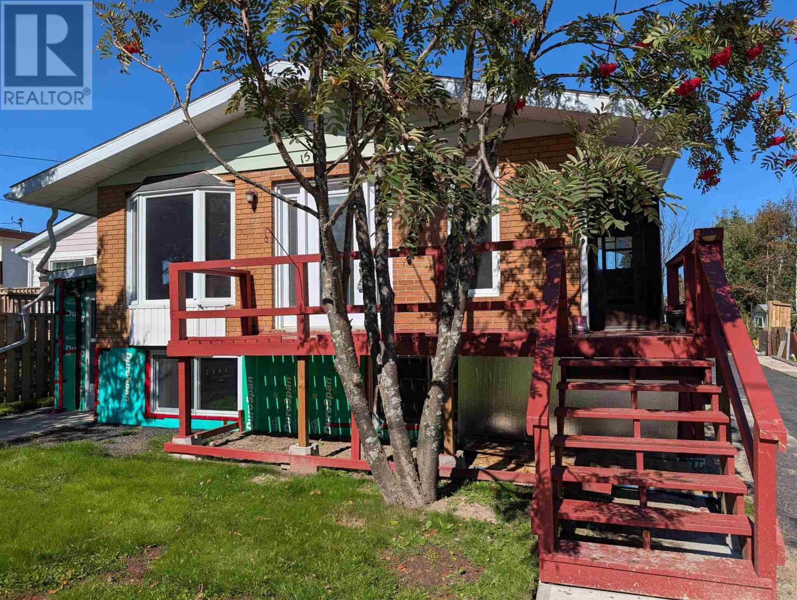 15 Magpie RD - 3
