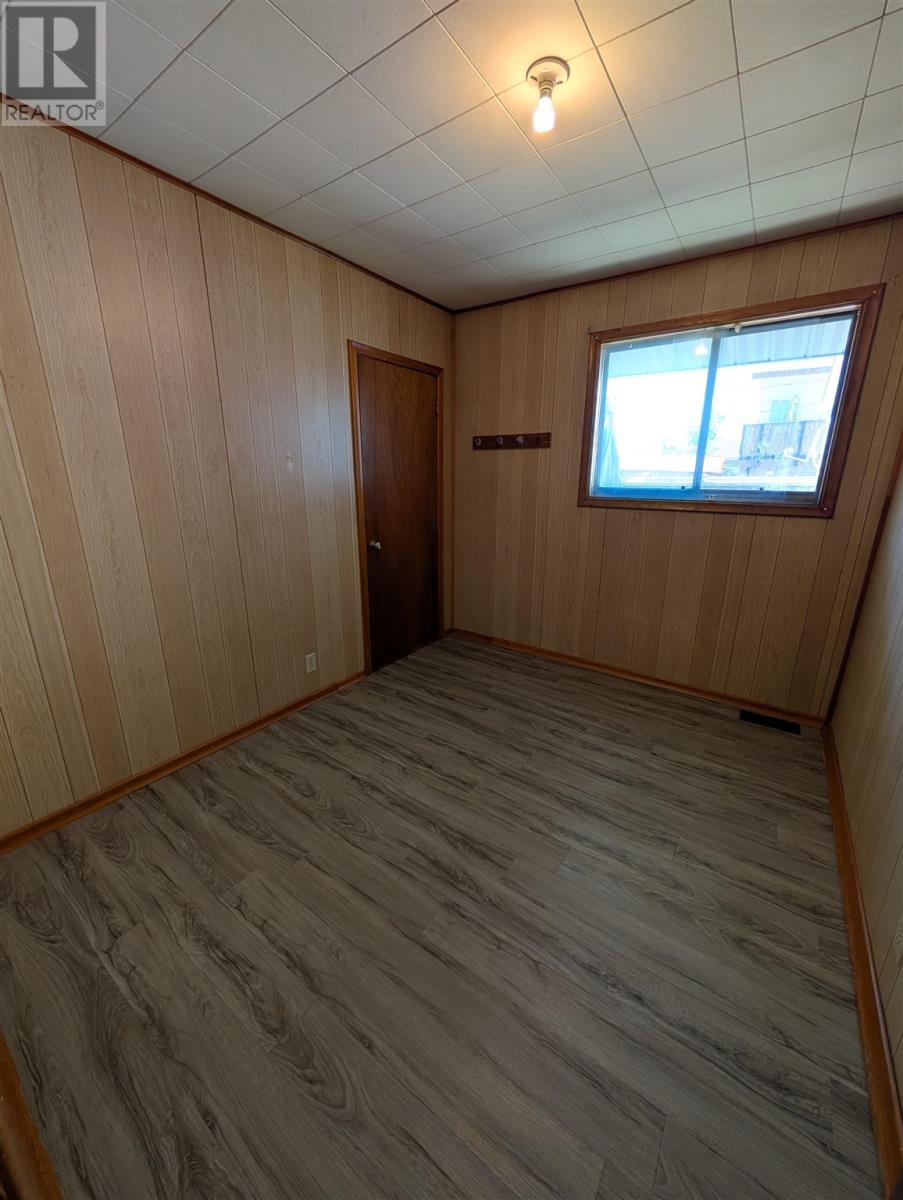15 Magpie RD - 8