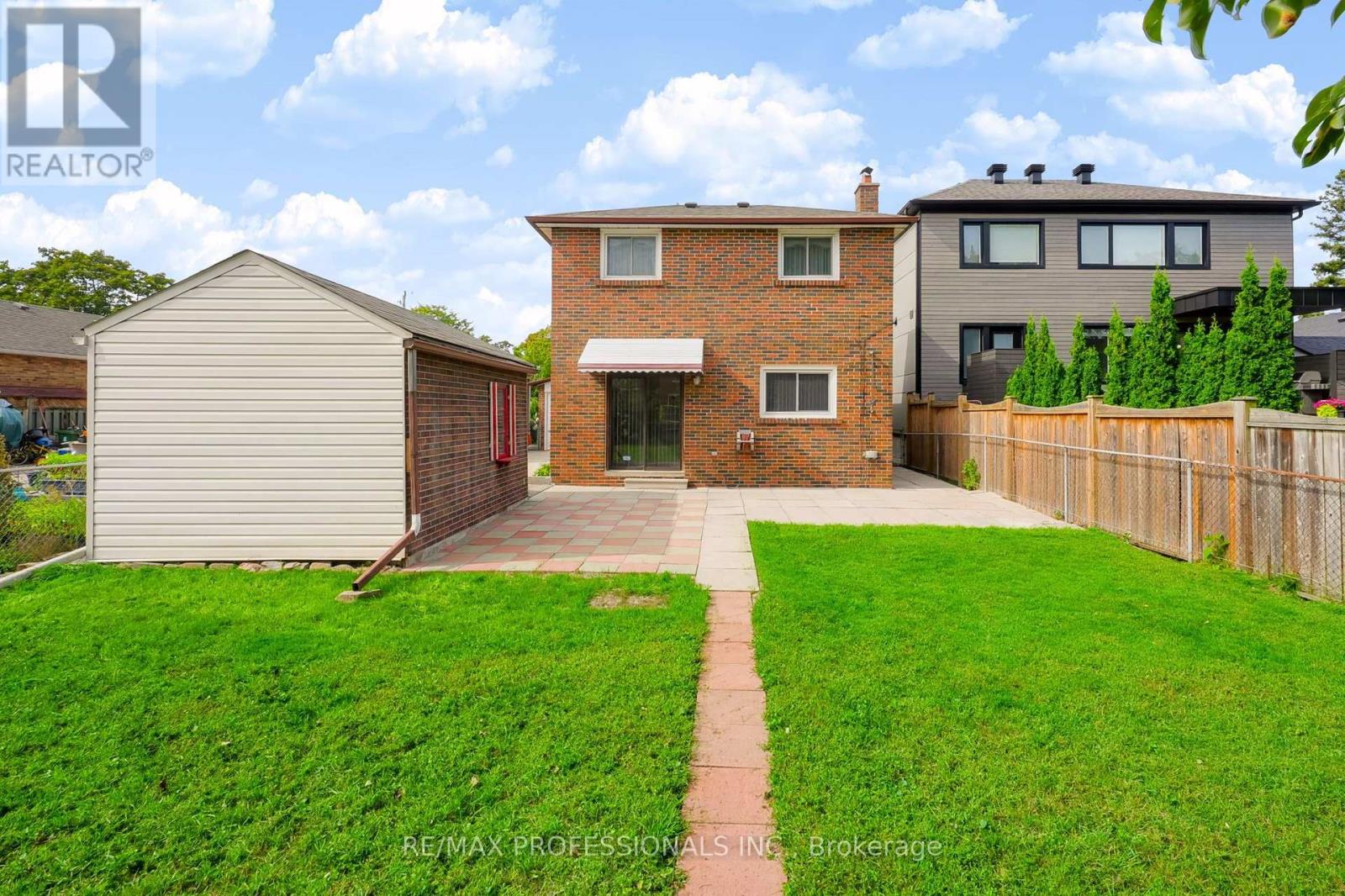 45 CHARTWELL ROAD - 35