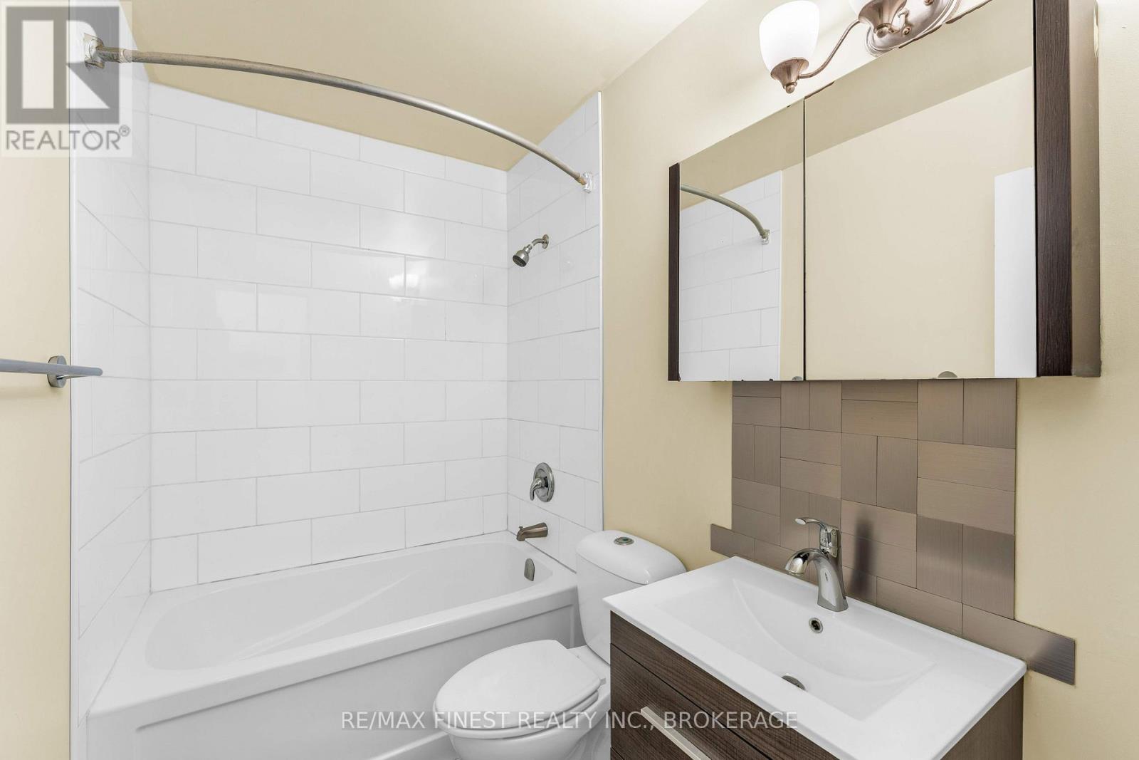 102 GRENADIER DRIVE - 15
