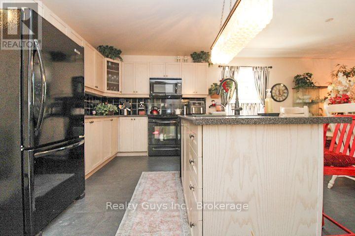 1235 HAGGIS DRIVE - 14