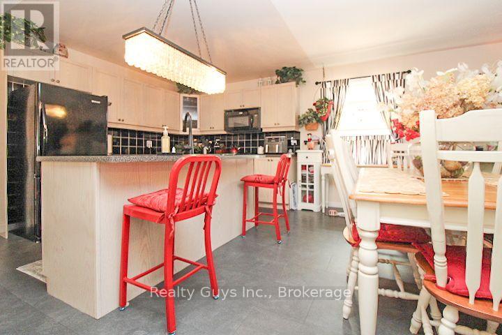 1235 HAGGIS DRIVE - 15