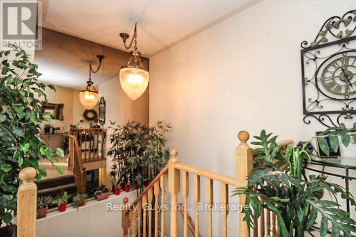 1235 HAGGIS DRIVE - 34