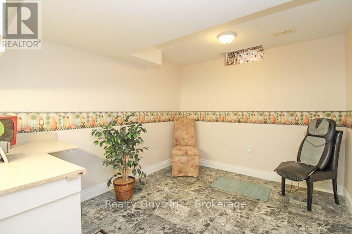 1235 HAGGIS DRIVE - 39