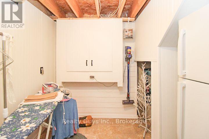 1235 HAGGIS DRIVE - 41