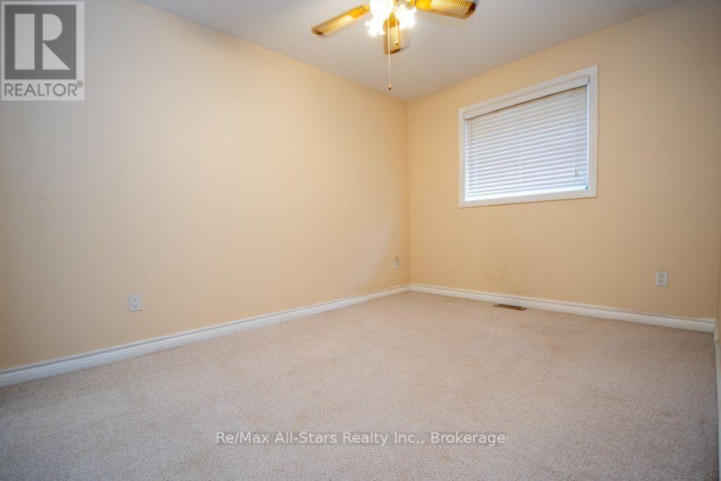 41 MCGIBBON BOULEVARD - Image 25