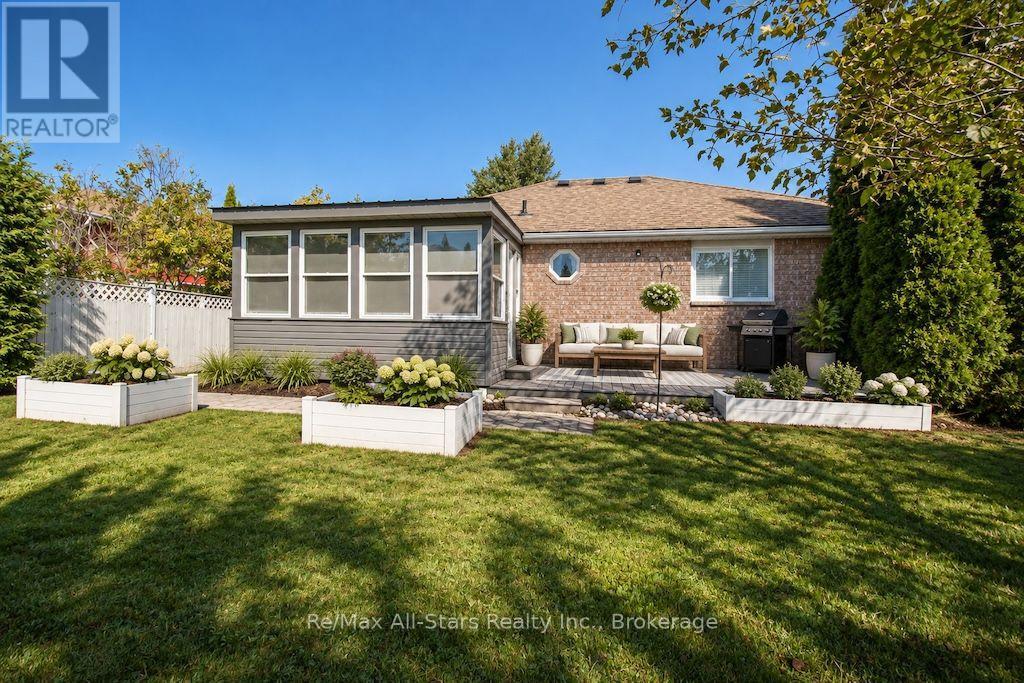 41 MCGIBBON BOULEVARD - 42