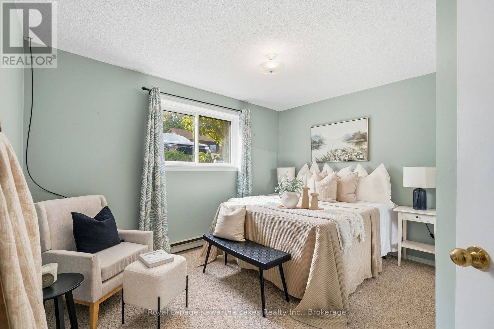 #27 115 MARY STREET W - 15