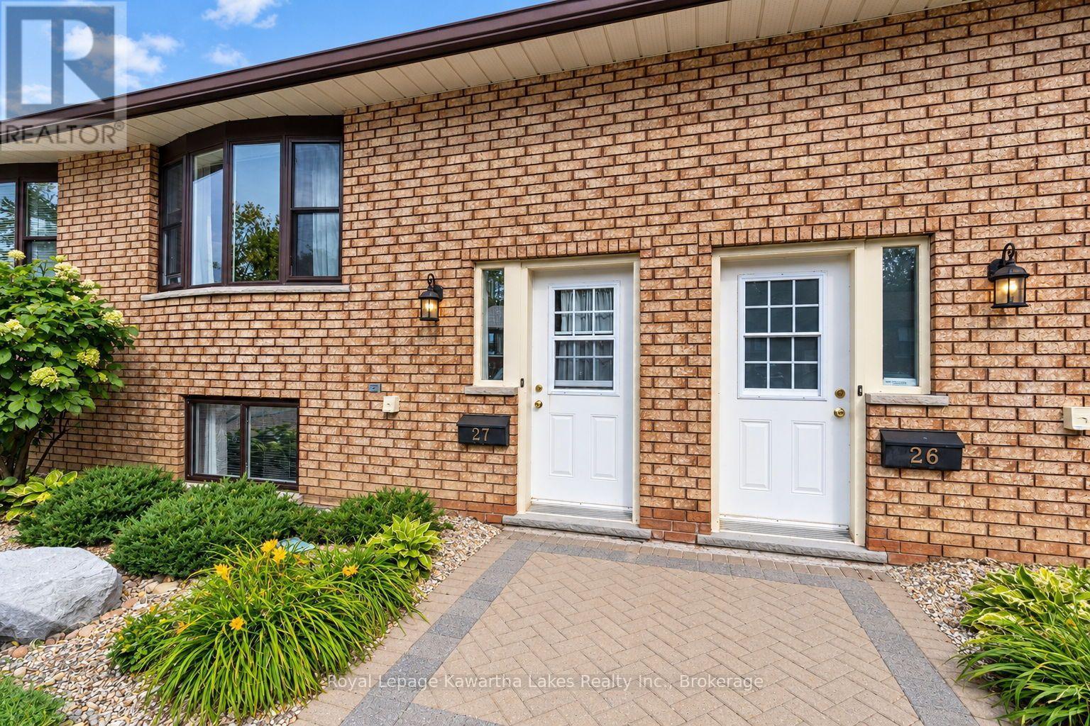 #27 115 MARY STREET W - 25