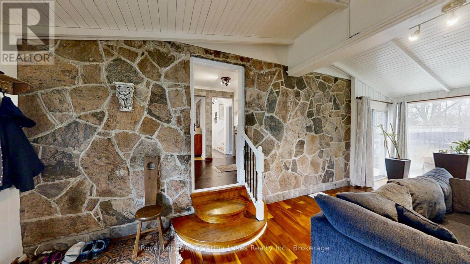 114 COLBORNE STREET W - Image 18
