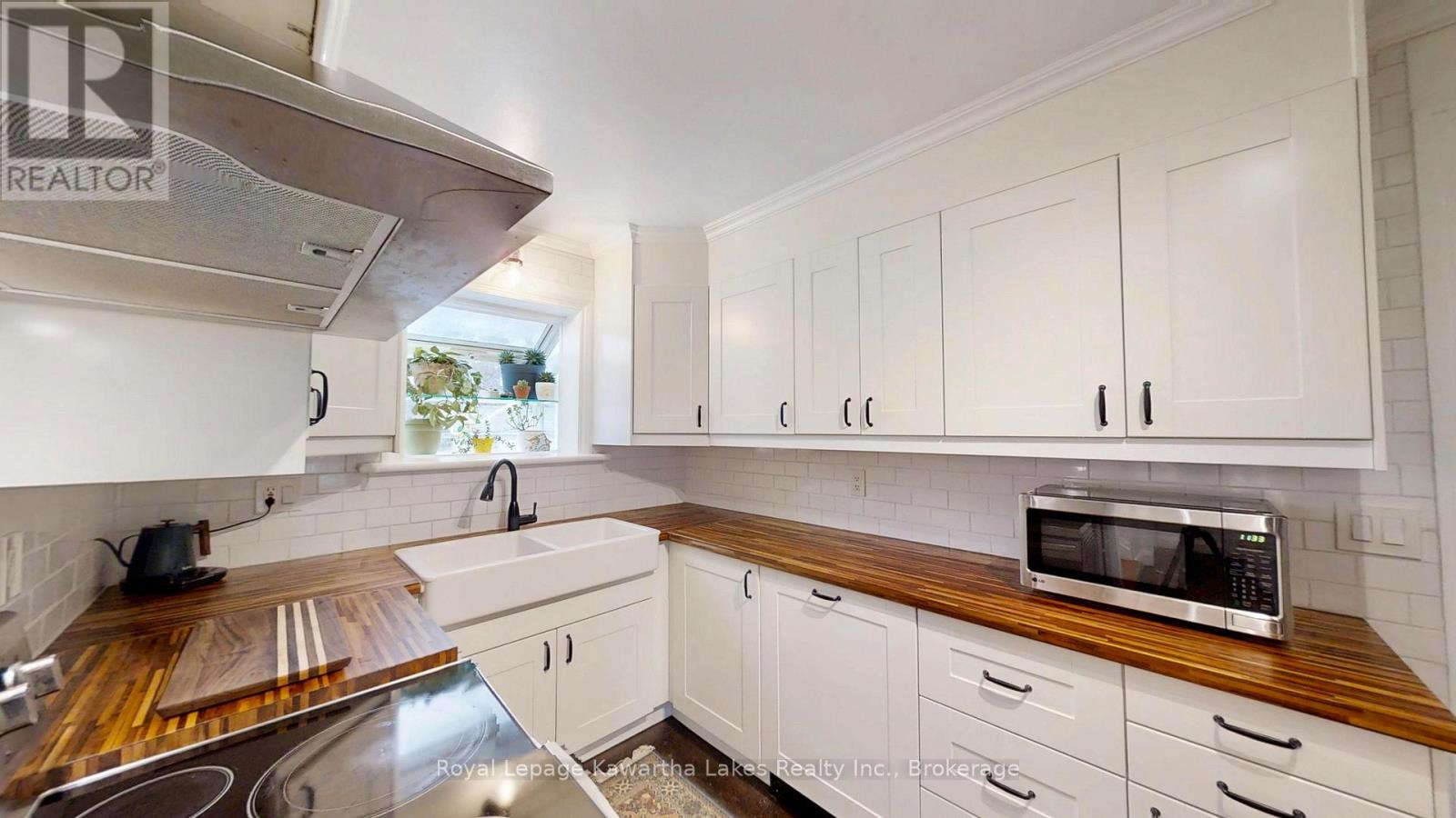 114 COLBORNE STREET W - Image 20