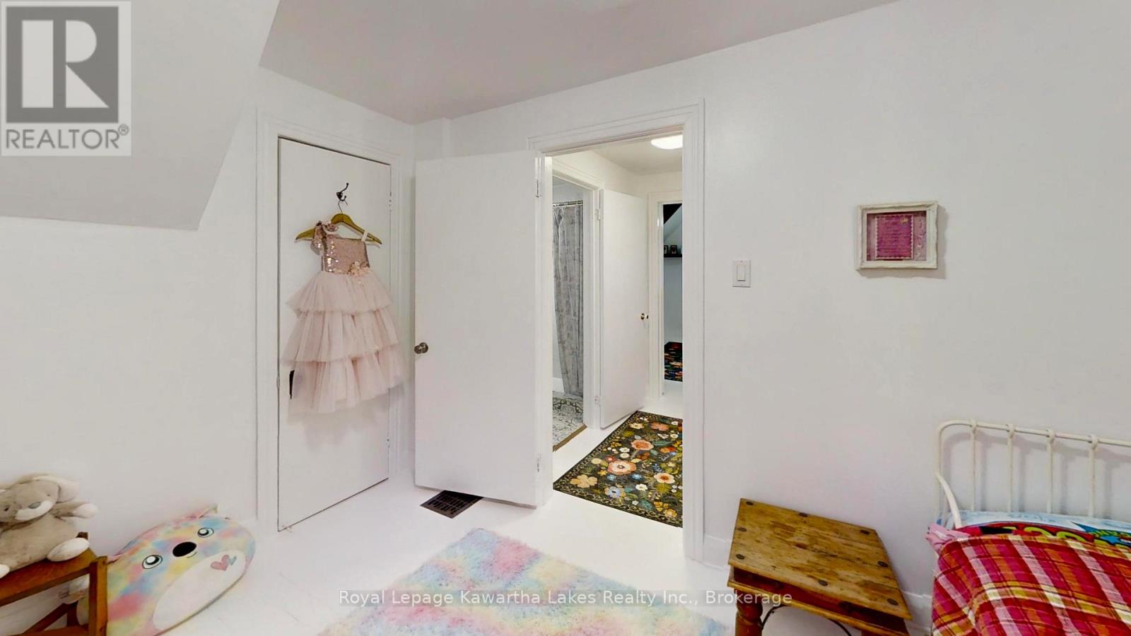 114 COLBORNE STREET W - Image 29