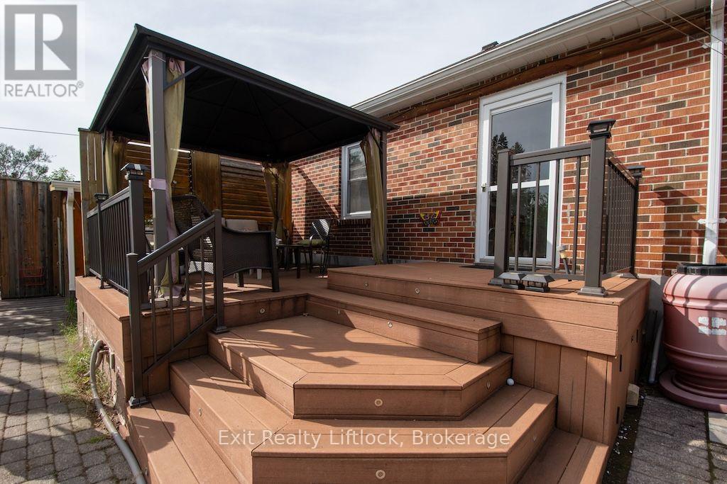 445 Arndon Avenue, Peterborough, ON photo 16