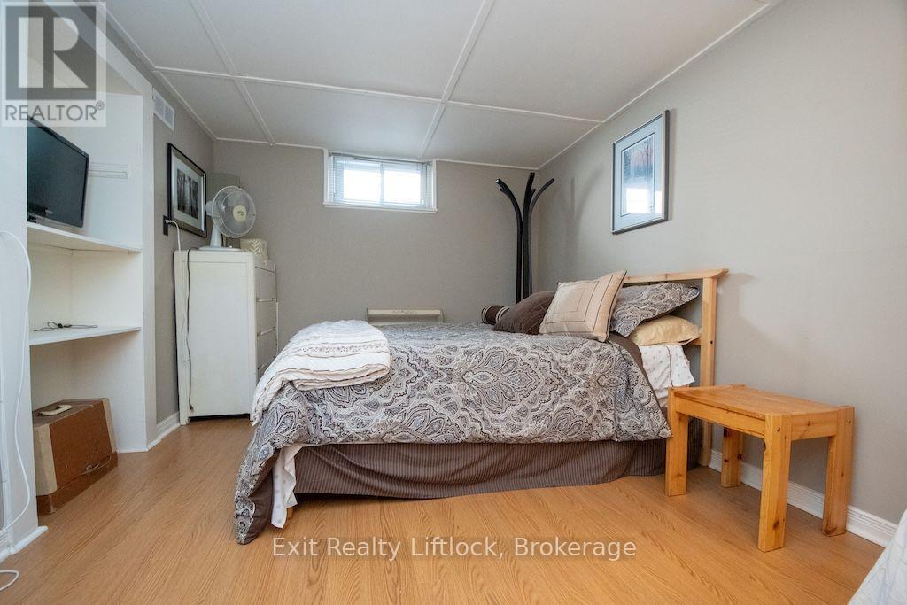 445 Arndon Avenue, Peterborough, ON photo 19