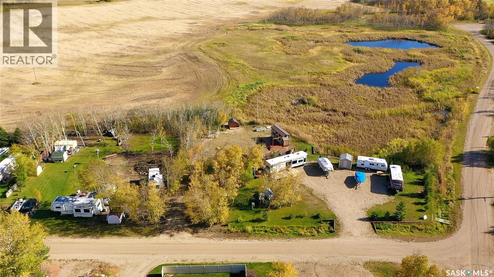 307 Travis AVENUE, Fishing Lake — photo 26