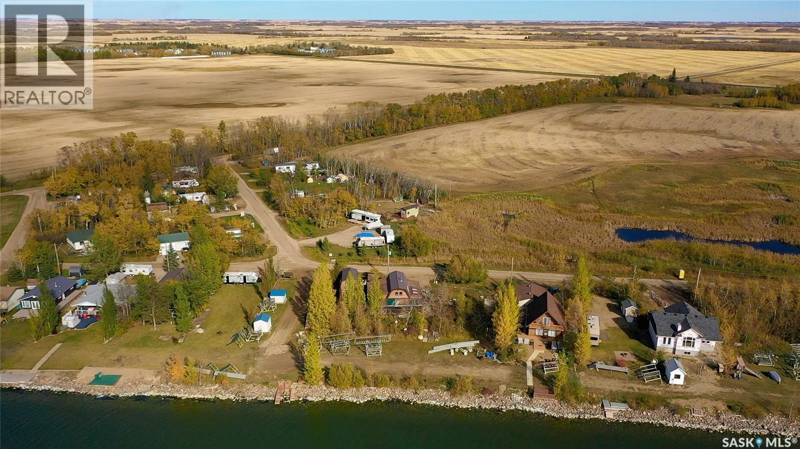 307 Travis AVENUE, Fishing Lake — photo 30