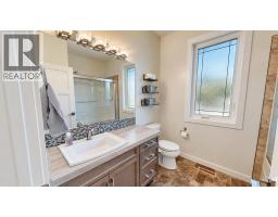 4 Centre Street, Rural Ponoka County, AB T4J1R3 Photo 35