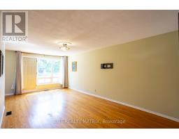 2064 St Laurent Boulevard, Ottawa, ON K1G1A9 Photo 17