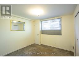 2064 St Laurent Boulevard, Ottawa, ON K1G1A9 Photo 32