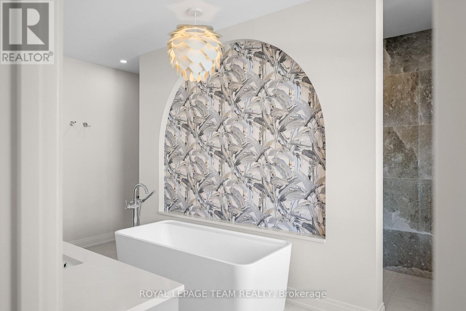 93 LOTTA AVENUE - Image 43