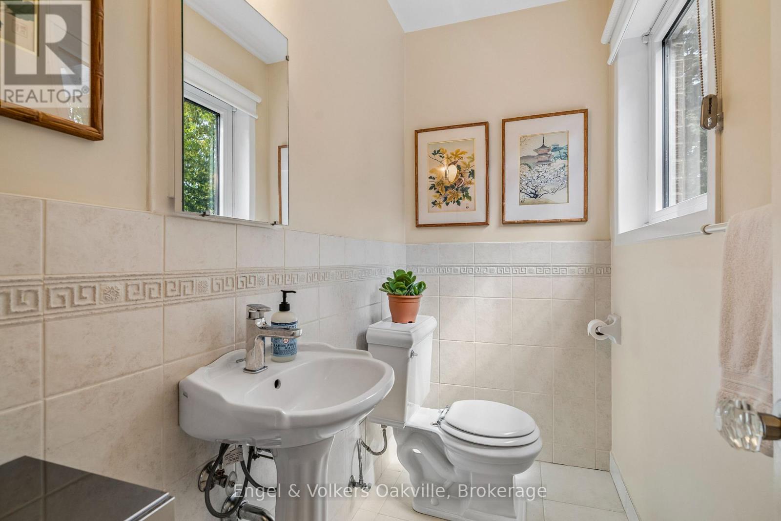 1170 CONYERS CRESCENT - 28