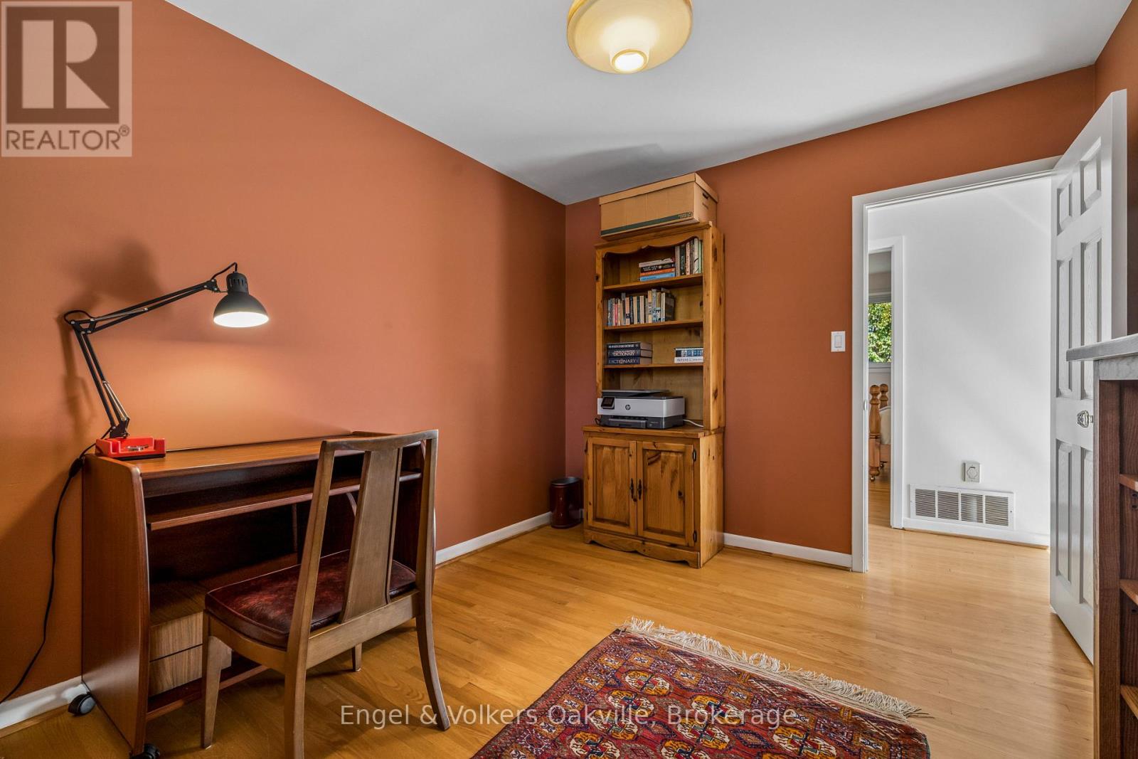 1170 CONYERS CRESCENT - 32