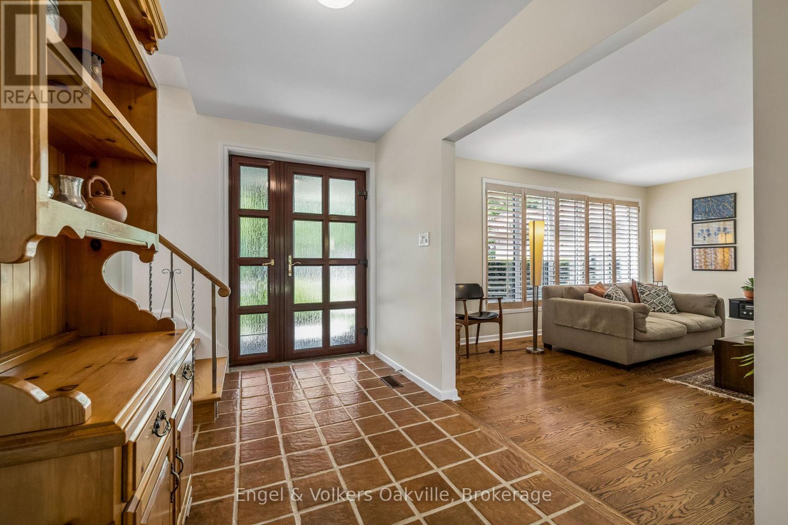 1170 CONYERS CRESCENT - 6