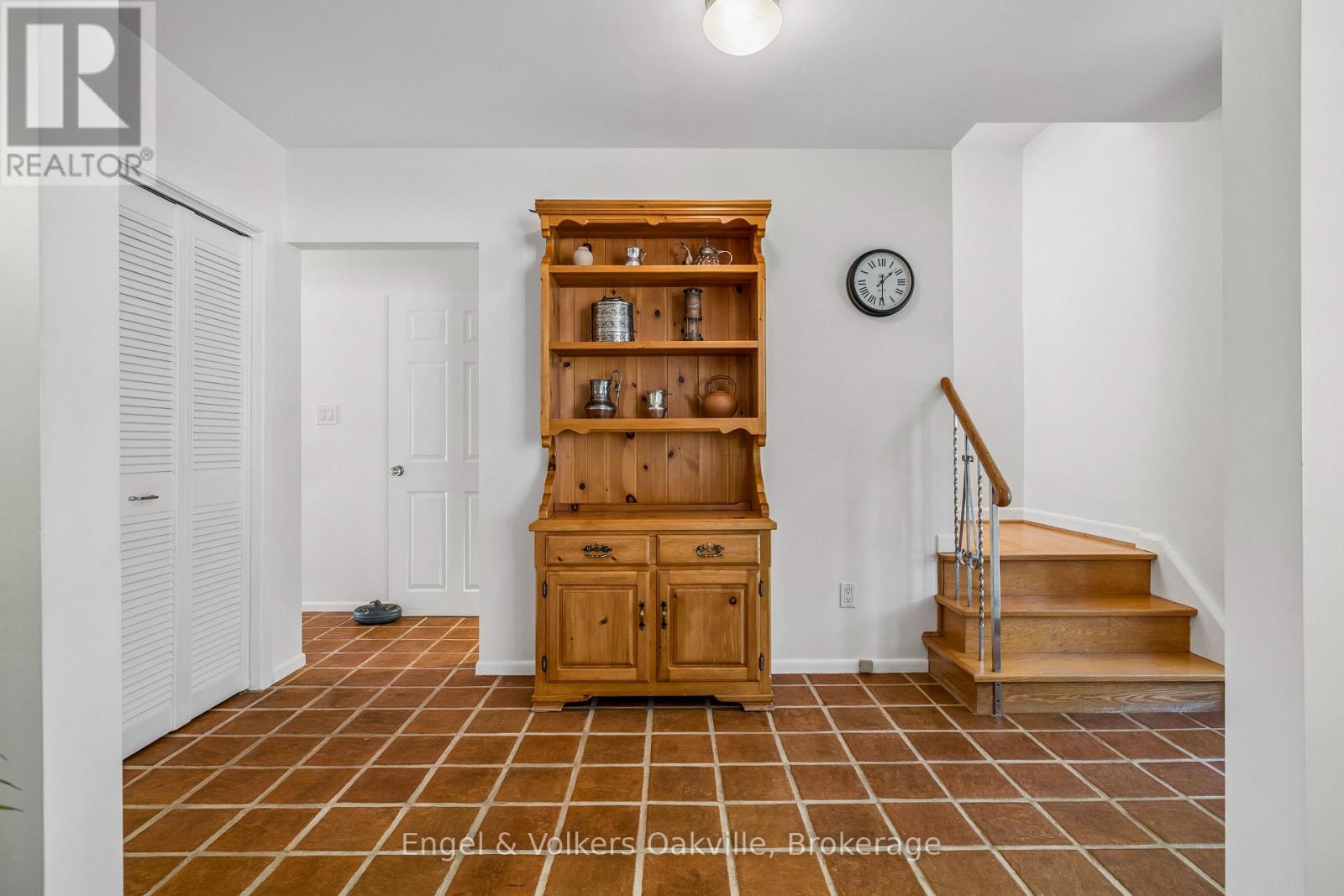 1170 CONYERS CRESCENT - 7