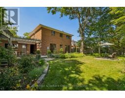 1170 Conyers Crescent, Mississauga, ON L5C1K1 Photo 41