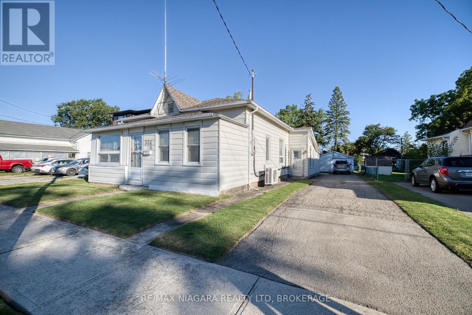 304 JARVIS STREET, Fort Erie (Central)