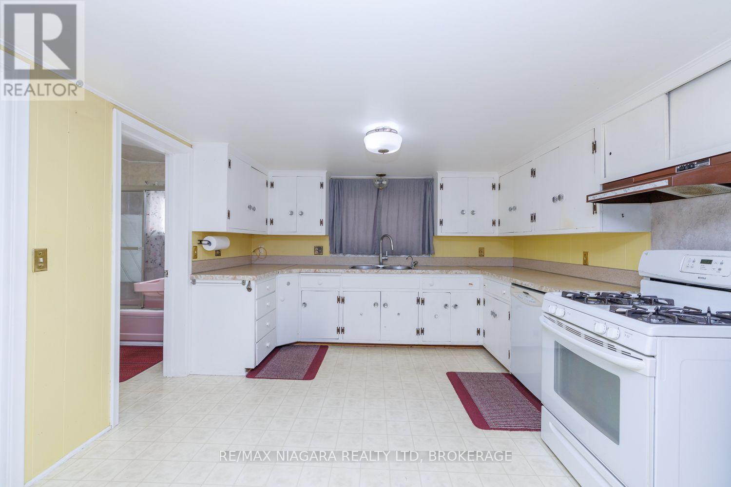 304 JARVIS STREET, Fort Erie (Central) — photo 7