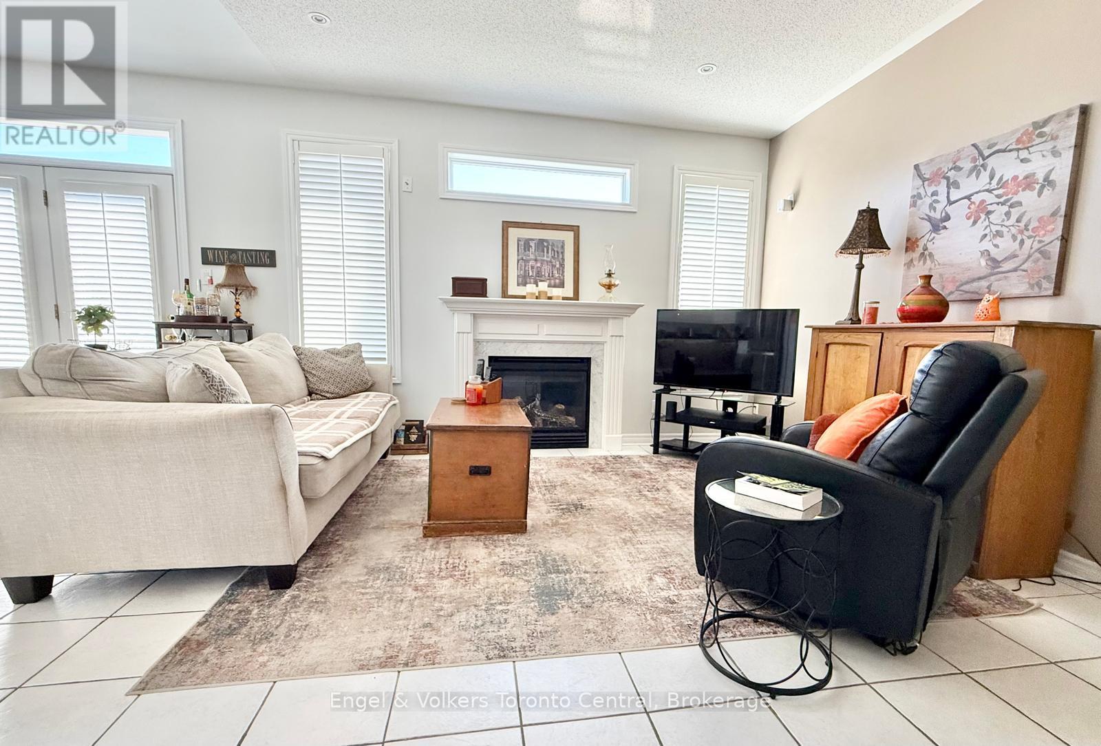 55 CLUBHOUSE Drive, Collingwood photo 10