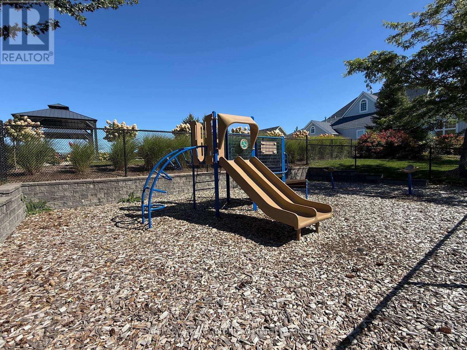 55 Clubhouse Drive — photo 41