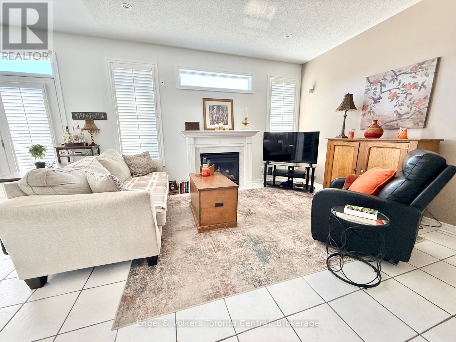 55 CLUBHOUSE Drive, Collingwood photo 8