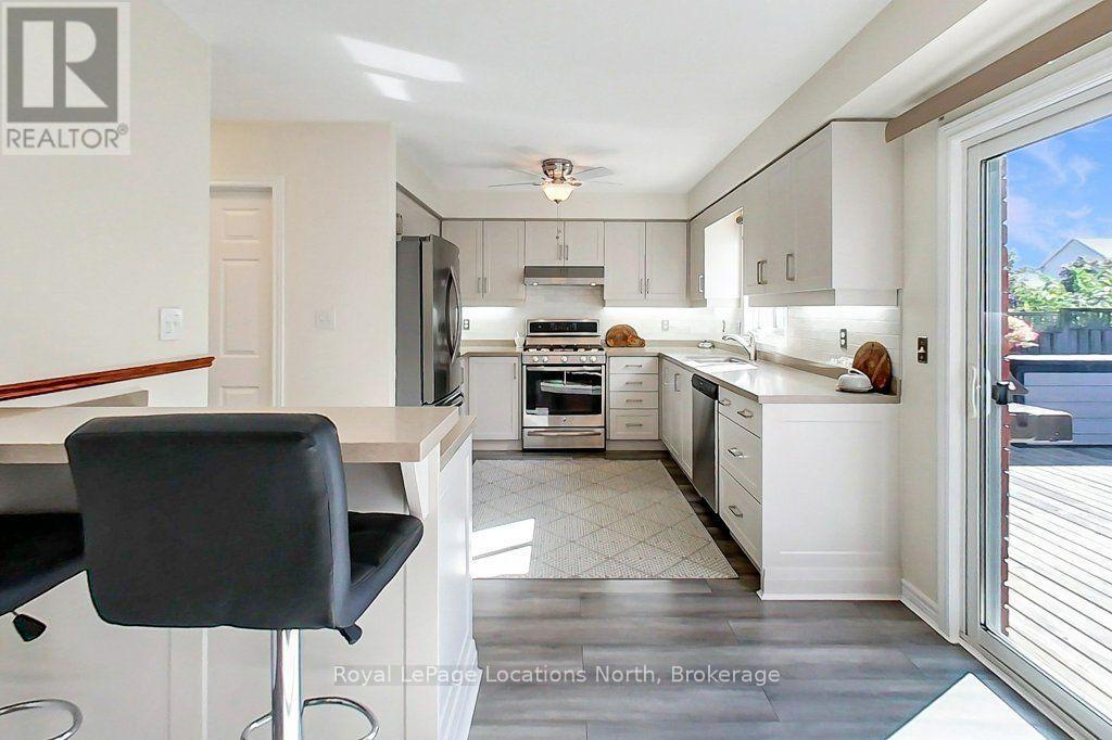 61 MARINA CRESCENT - Image 13