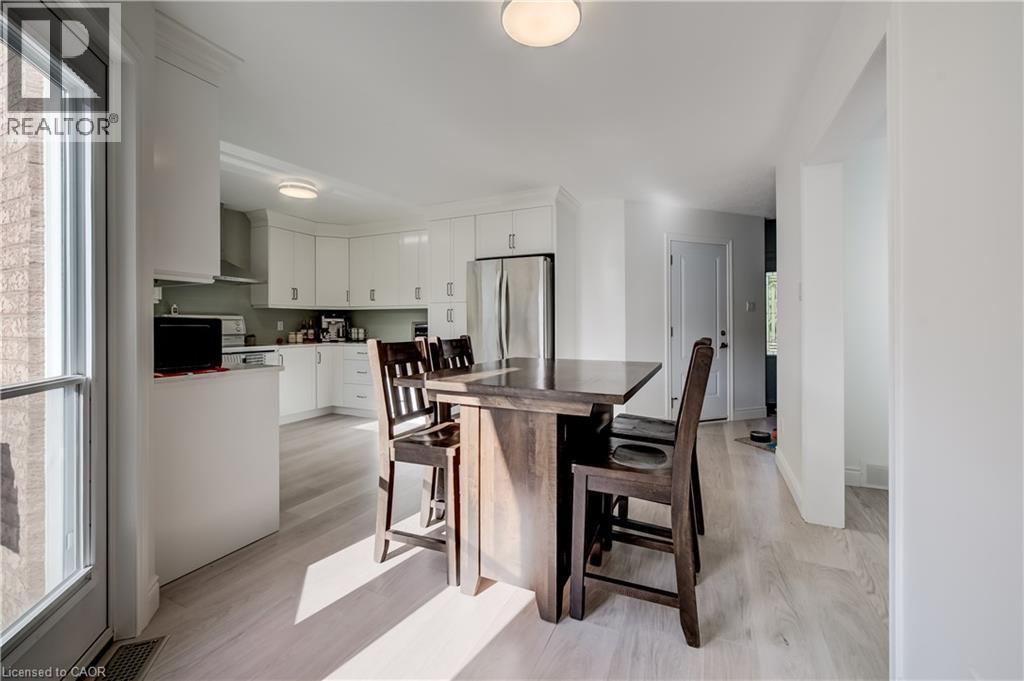 464 NORTHLAKE Drive - Image 10